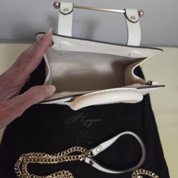 STRATHBERRY X HYOJOO NANO TOTE - VANILLA  LIMITED EDITION - Picture 7 of 12